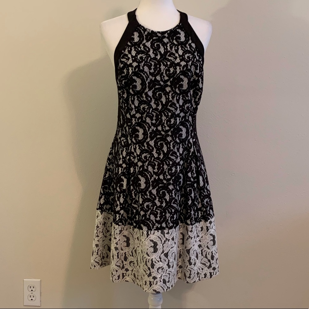 Jessica Simpson lace evening dress